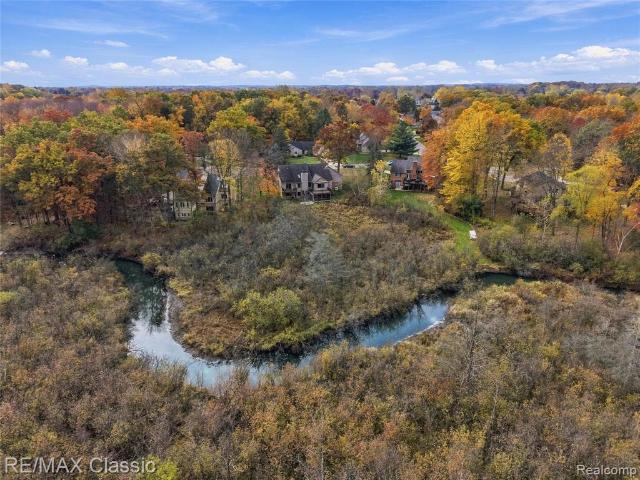 House for sale in Twin Lakes Village, White Lake Charter Township