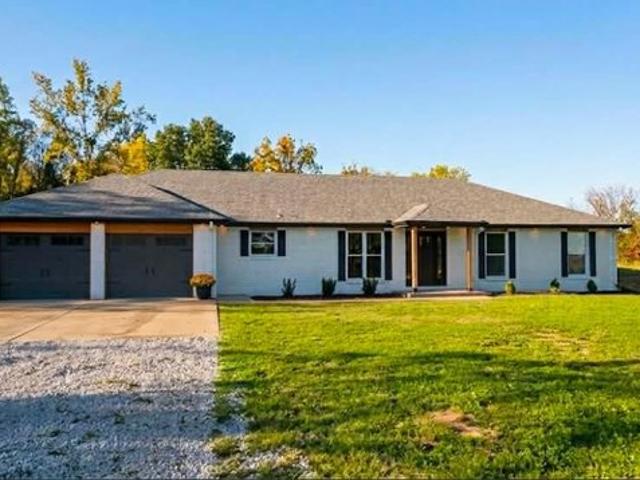 House for sale in Orrick, Ray County