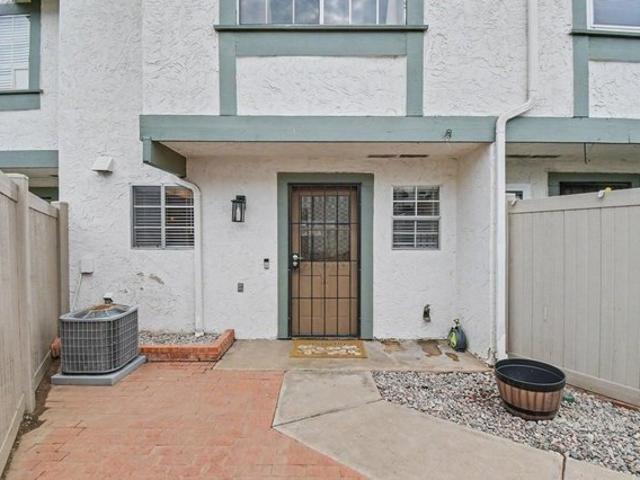Townhouse for sale in Spring Valley, California