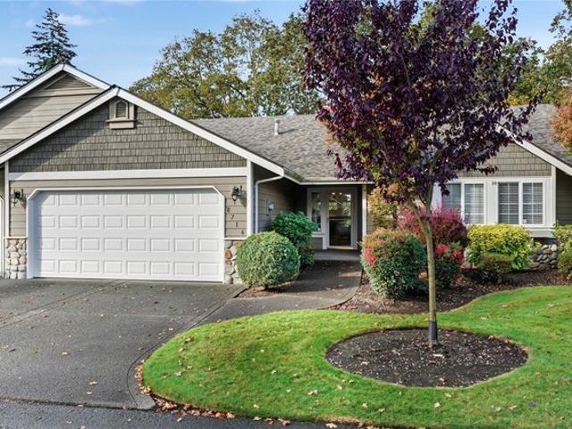Townhouse for sale in Crystal Oaks Lakewood, Lakewood