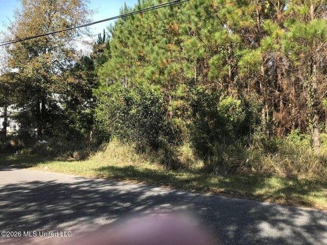 Land for sale in Ocean Springs, Mississippi