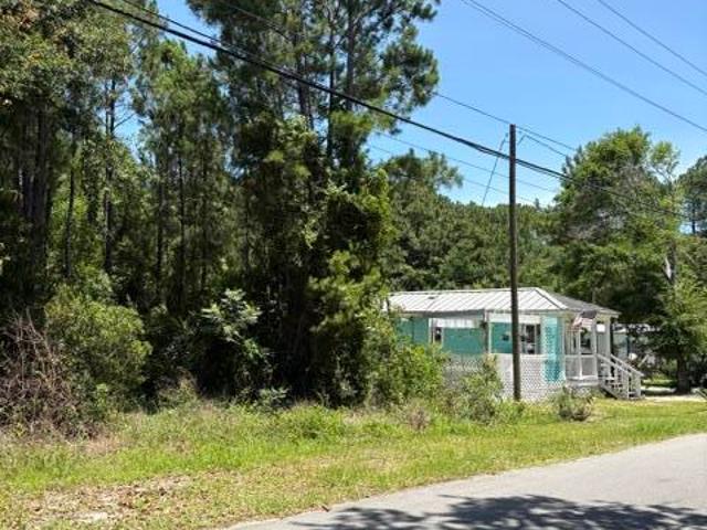 Land for sale in Ocean Springs, Mississippi