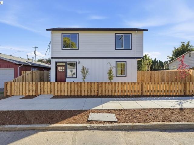 Townhouse for sale in Woodstock, Portland