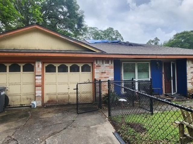 House for sale in Hitchcock, Texas