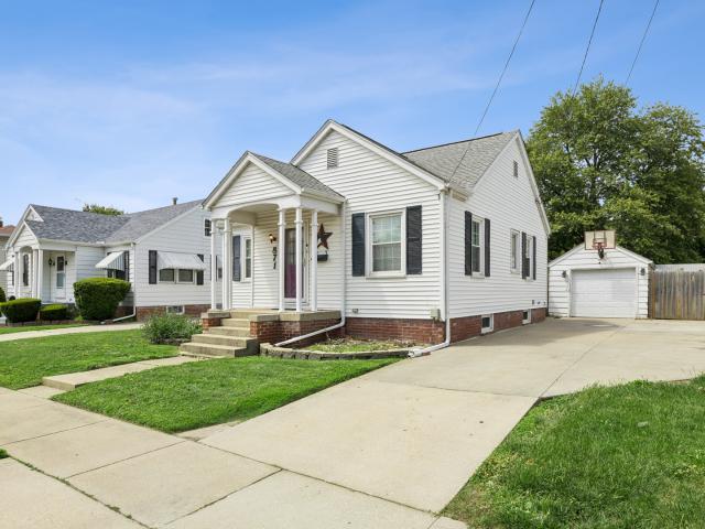 House for sale in Galesburg, Illinois