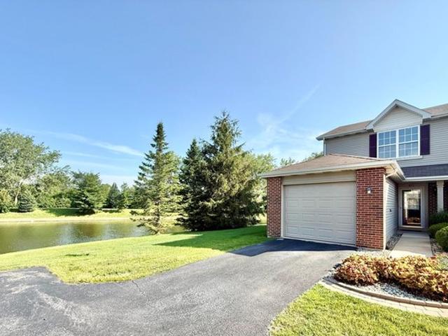 Townhouse for sale in Dyer, Indiana