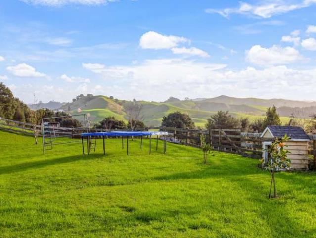 Property for sale in Puhoi