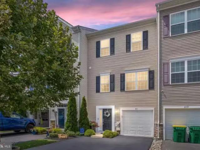 House for sale in Middletown House for sale in Middletown