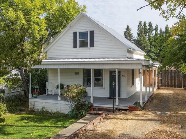 House for sale in Weaverville, Trinity County