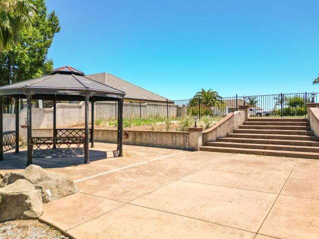 Land for sale in Stanford Hills, Redding