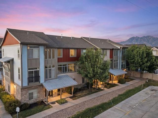 Townhouse for sale in Midvale, Utah