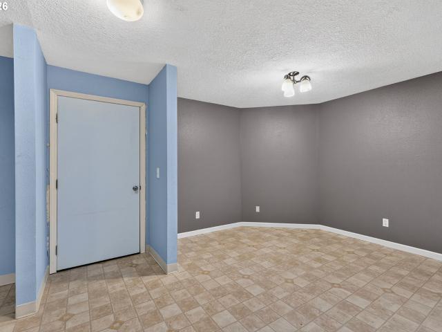 Condo for sale in Oregonia