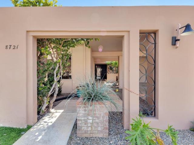 Townhouse for rent in Scottsdale, Arizona