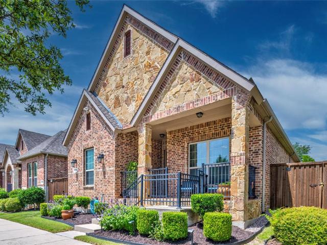 House for sale in Denton, Texas