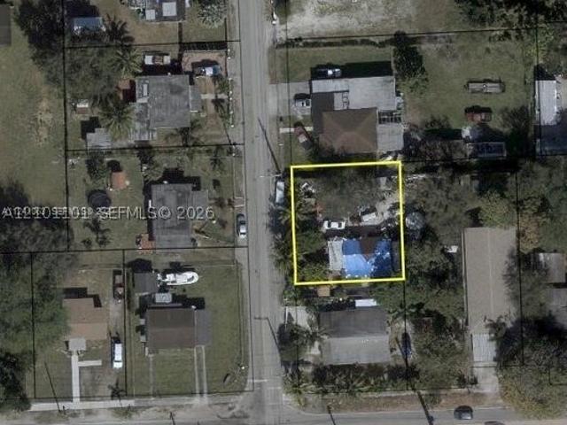 House for sale in Tradewinds Trailer Park, Miami