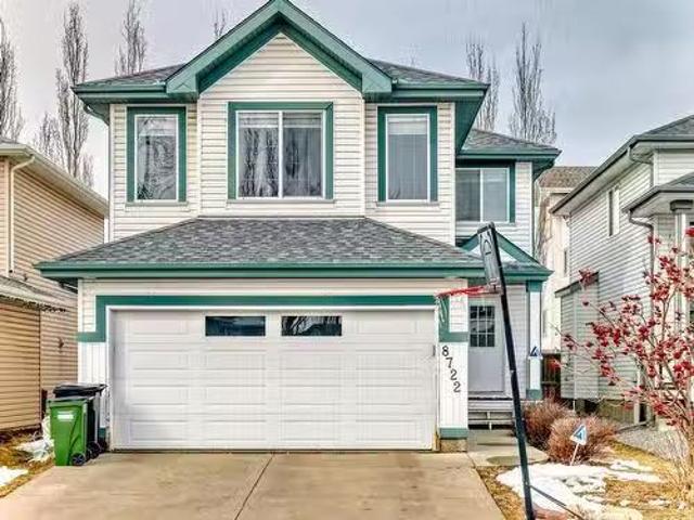 House for sale in Wedgewood, Alberta