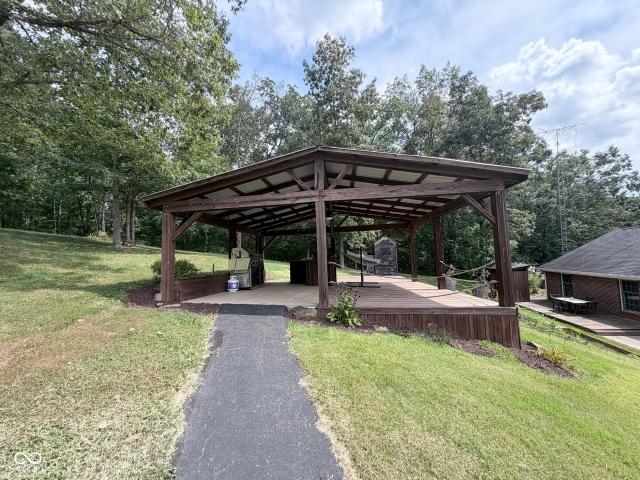 House for sale in Nashville, Indiana