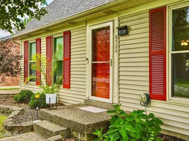 House for sale in Jeffersontown, Kentucky