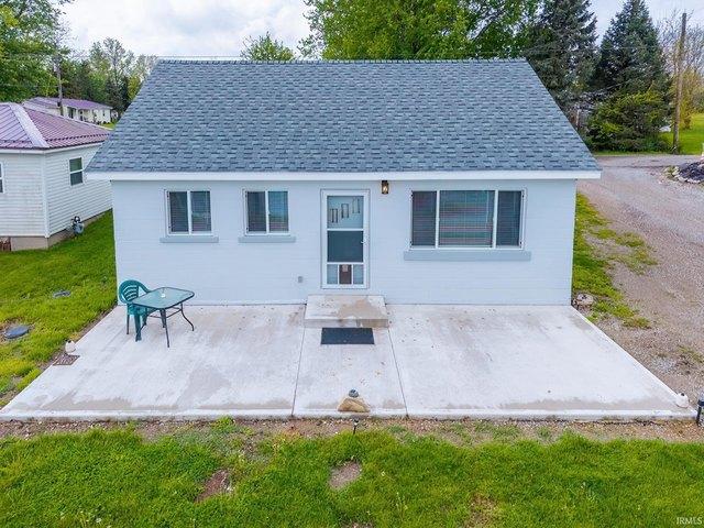 House for sale in Silver Lake, Indiana