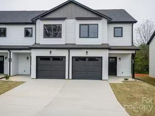 House for rent in Hickory
