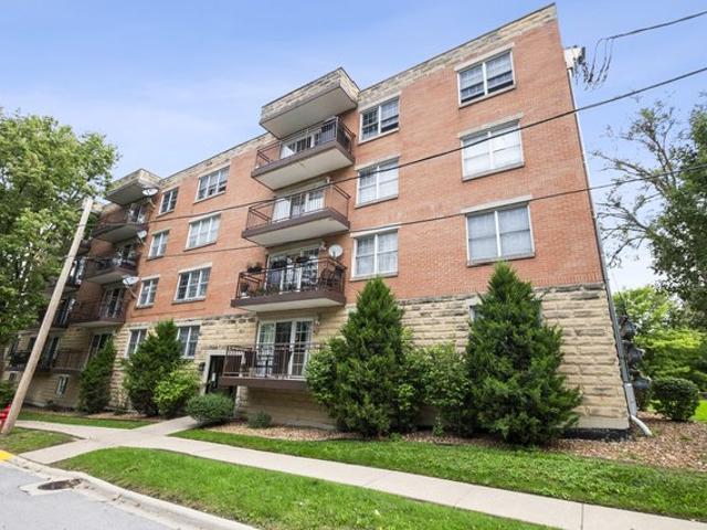 Condo for sale in Willow Springs, Illinois