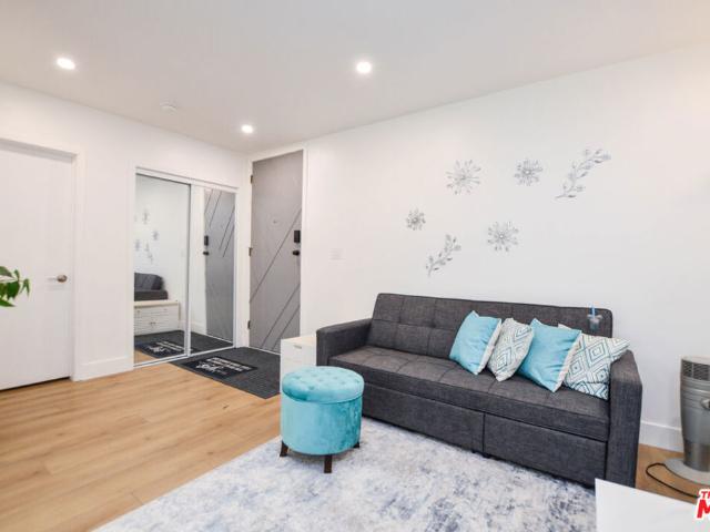 Condo for sale in Canoga Park, California