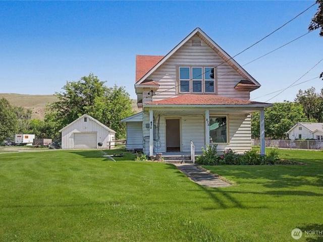 House for sale in Okanogan, Washington
