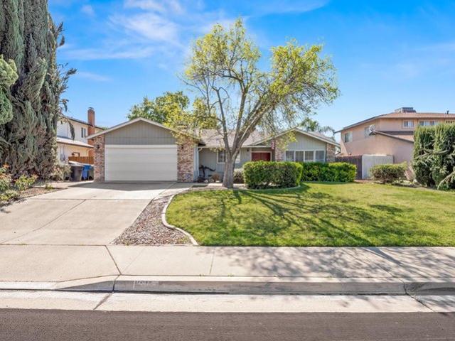 House for sale in Lemoore, California