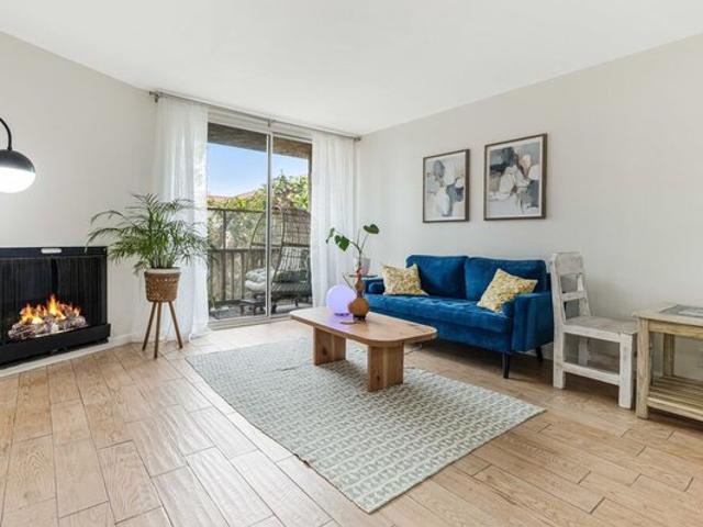 Condo for sale in Canoga Park, California