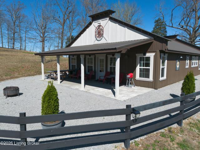 House for sale in Loretto, Kentucky