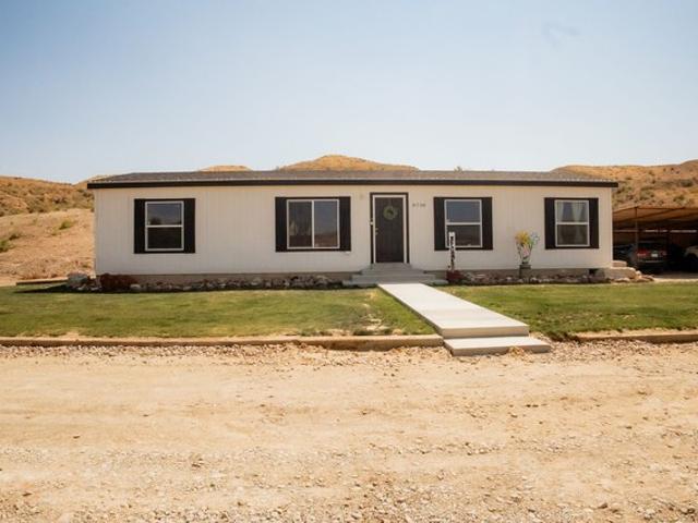 House for sale in Jensen, Utah