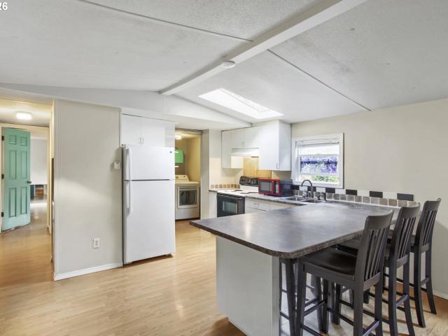 House for sale in Pleasant Valley, Happy Valley