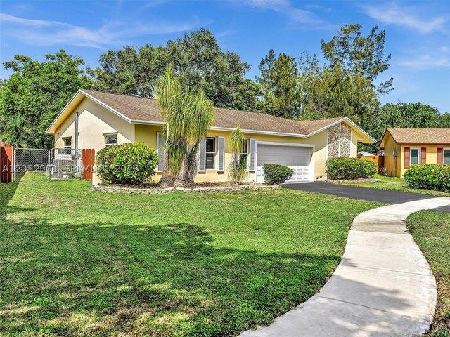 House for sale in Cooper City, Florida