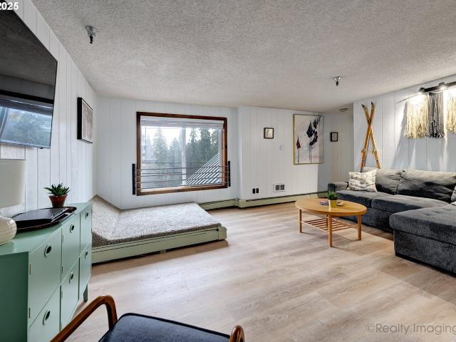 Condo for sale in Oregonia