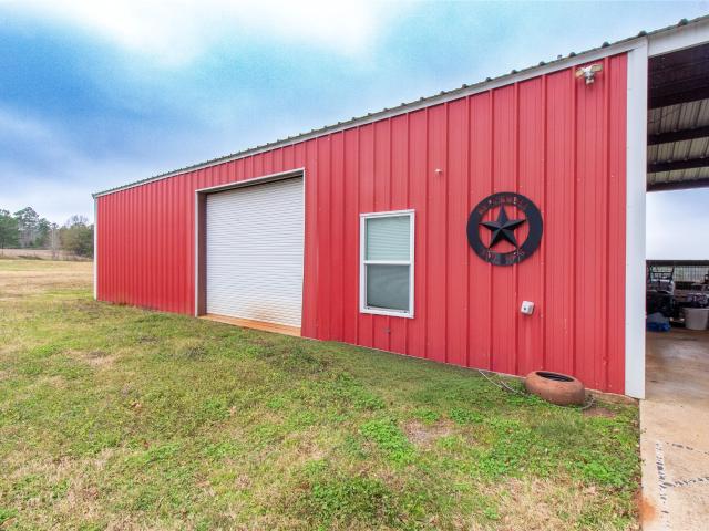 Farm for sale in Palestine, Texas