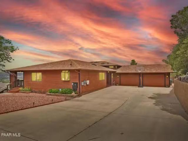 House for sale in Prescott Valley