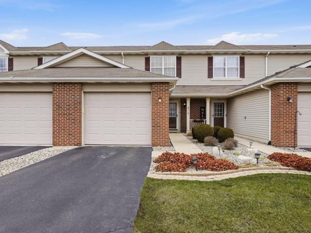 Townhouse for sale in Dyer, Indiana