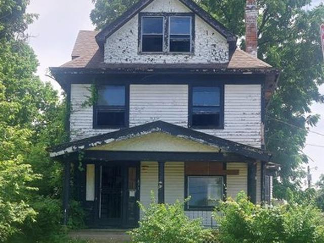 House for sale in Avondale, Roselawn