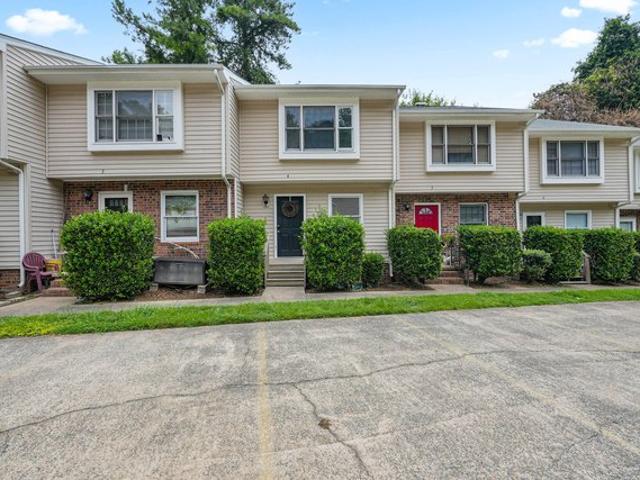 Townhouse for sale in Chapel Hill, North Carolina