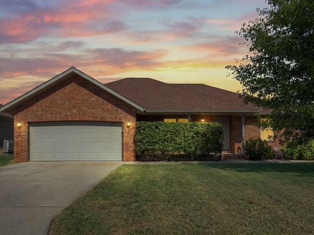 House for sale in Nixa, Christian County