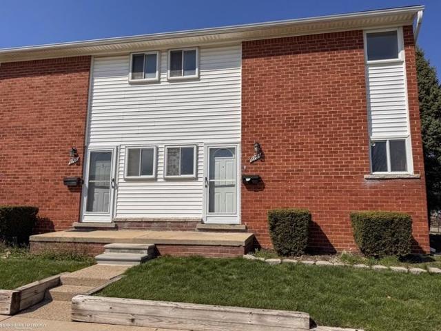 Townhouse for sale in Center Line, Michigan