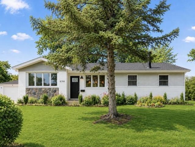 House for sale in Hickory Hills, Illinois