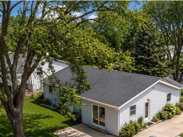 House for sale in Hickory Hills, Illinois