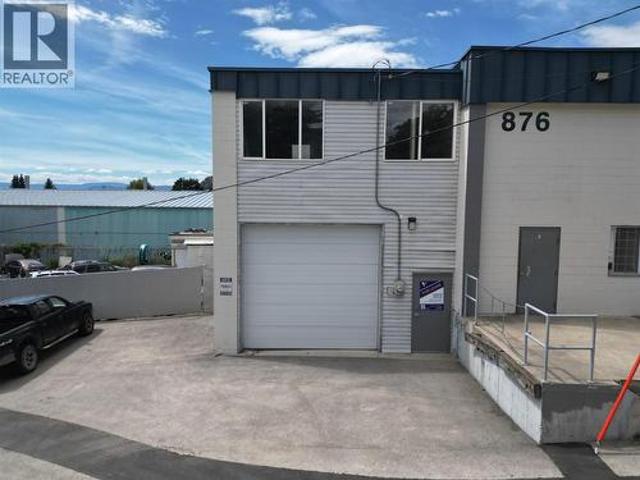 Commercial for rent in Winfield, British Columbia