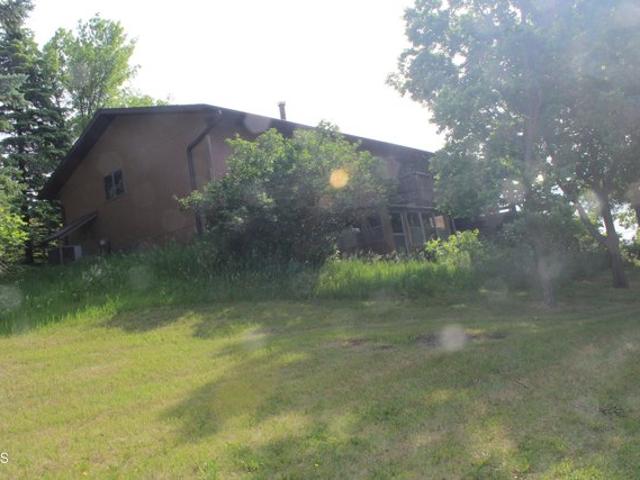 House for sale in Jamestown, North Dakota