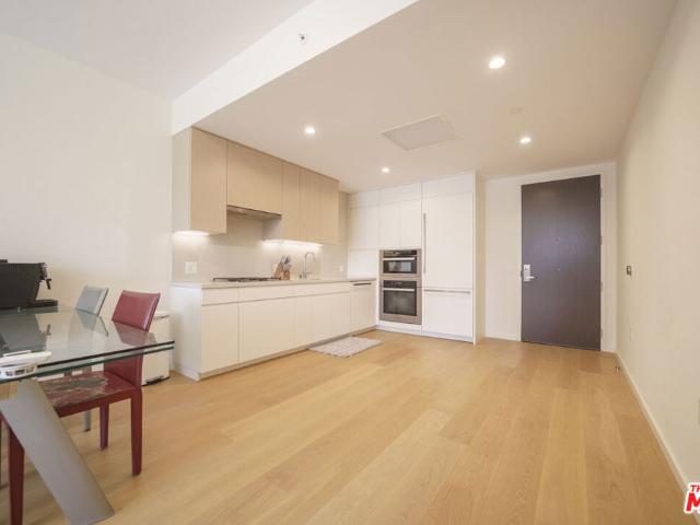 Condo for sale in Canoga Park, California