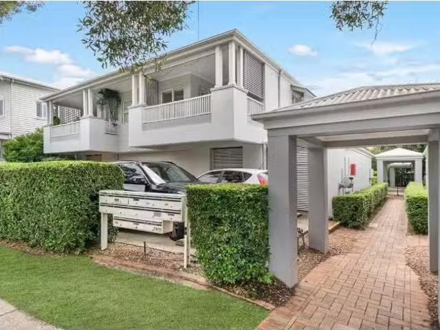 Apartment for rent in Toombul, Queensland
