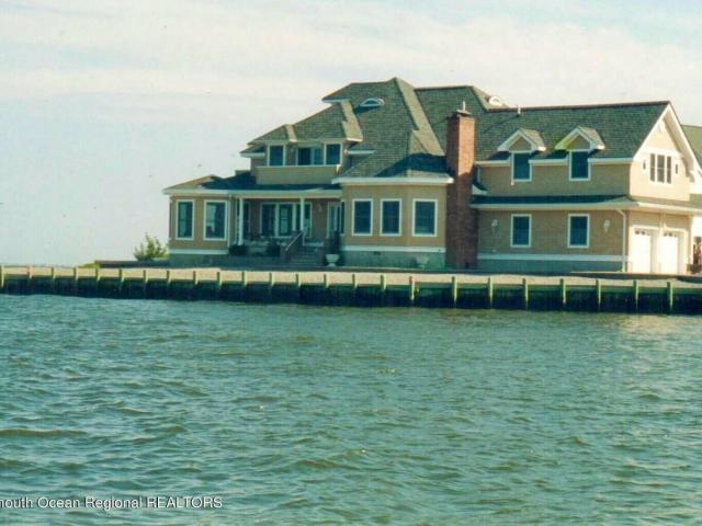 House for sale in Forked River
