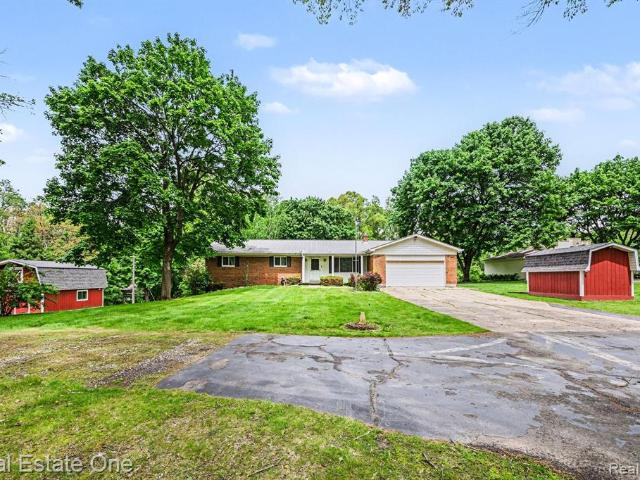 House for sale in Davisburg, Michigan