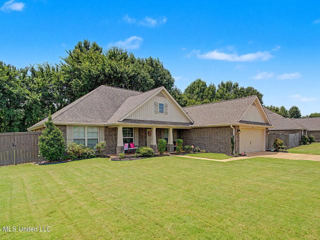 House for sale in Nesbit, Mississippi